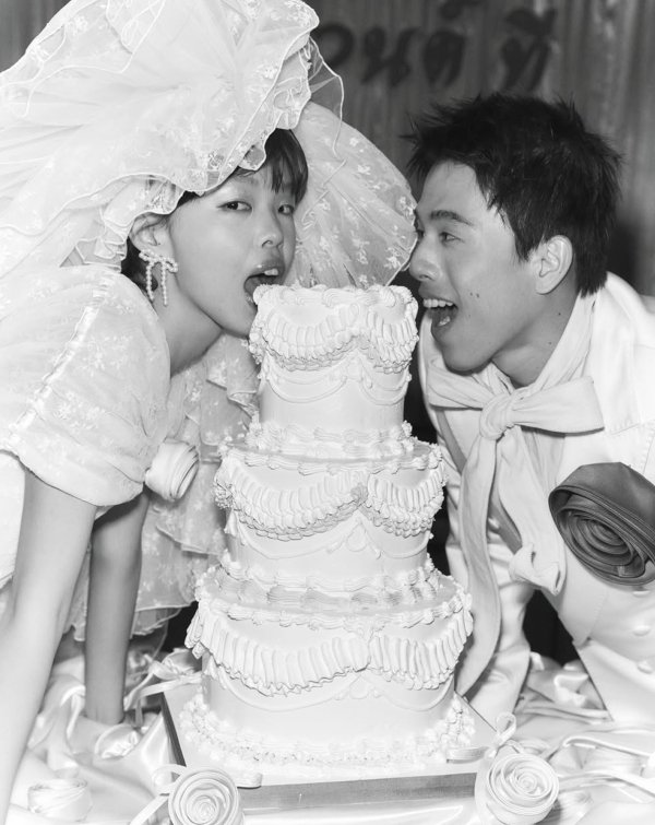 40 Unique Portraits Ideas for the Bride and Groom