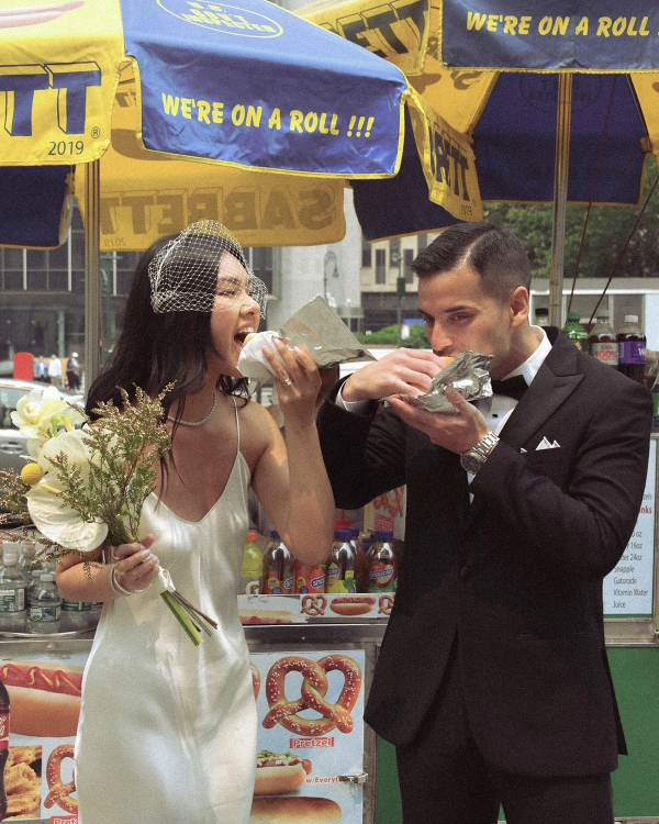 40 Unique Portraits Ideas for the Bride and Groom