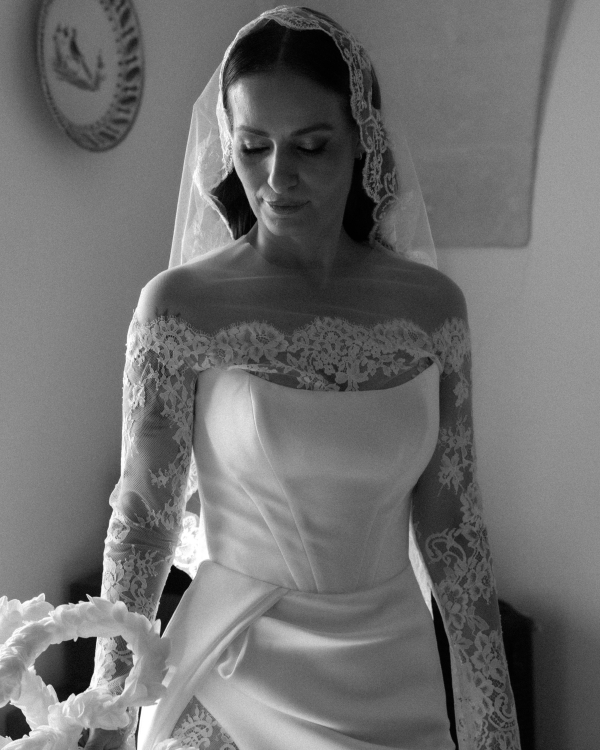 An Immersive Wedding in Puglia with Sculptural Tables and Artful Florals