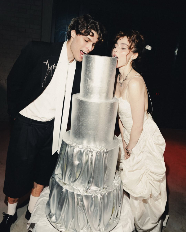 40 Unique Portraits Ideas for the Bride and Groom