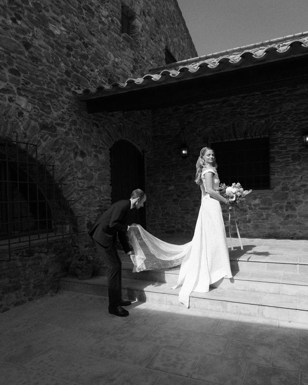 A Modern Mediterranean Wedding Weekend Amongst Catalan Vineyards