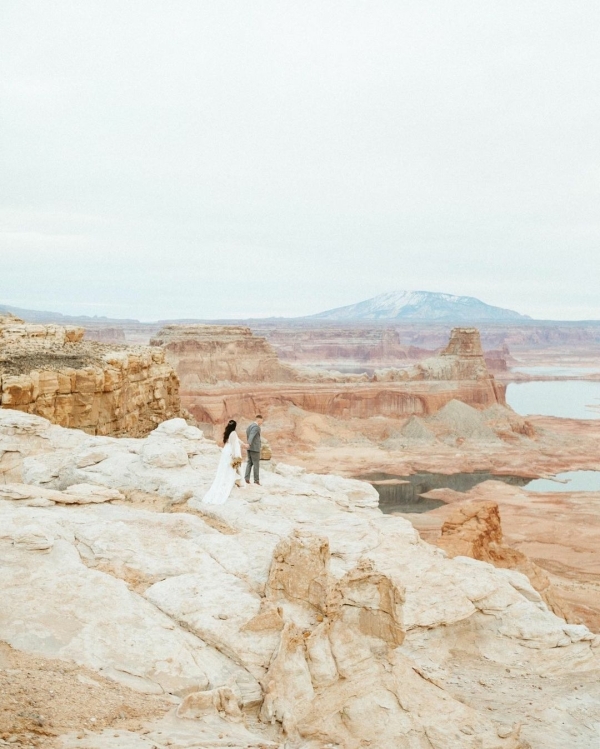 15 Best Wedding Photographers in America | American Professional Photography | TOP Luxury Bridal Photographers