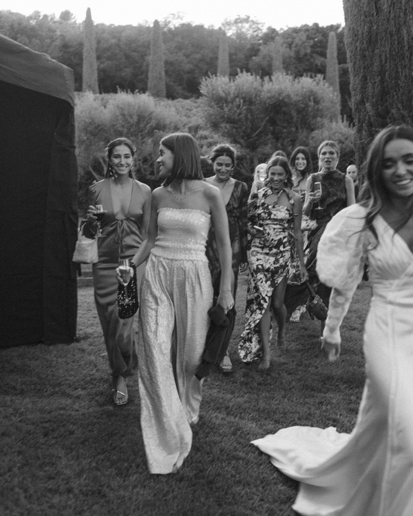 How to Make your Guests Follow the Wedding Dress Code