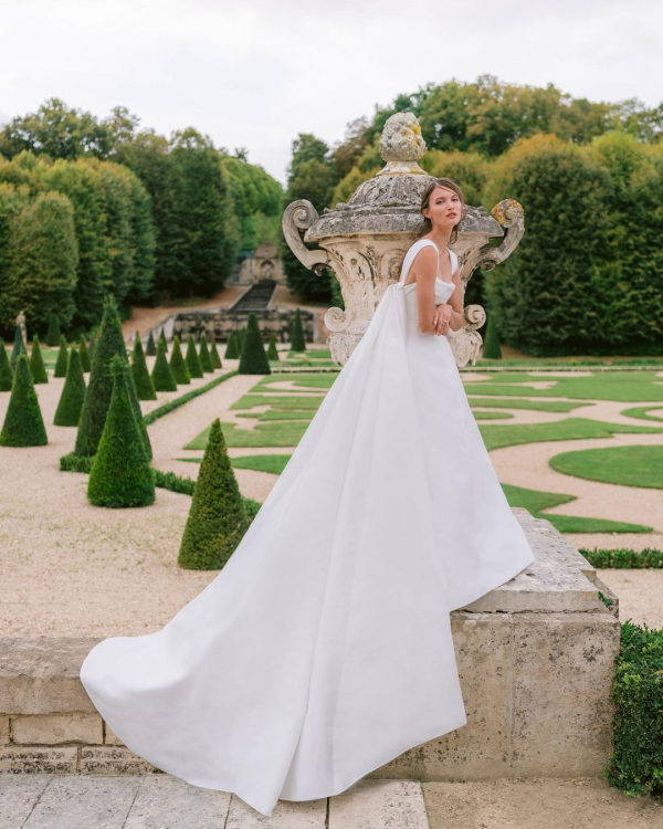 Celebrity Wedding Dress Designers | Top of The Most Famous, Luxury Bridal Designers | High-End, Expensive