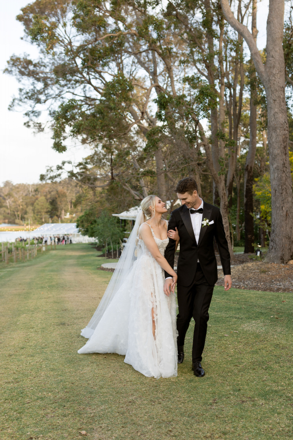 Ellie and David’s Romantic Garden Wedding at Aravina Estate | Photos | Winery Wedding in Australia Inspiration