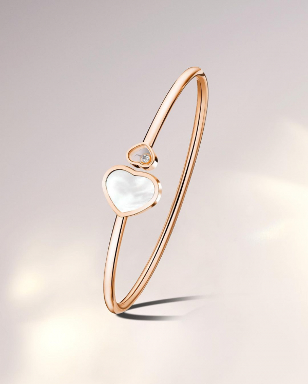 Iconic Jewelry Pieces that Will Never Go Out of Style | Timeless Necklaces, Rings & Earrings