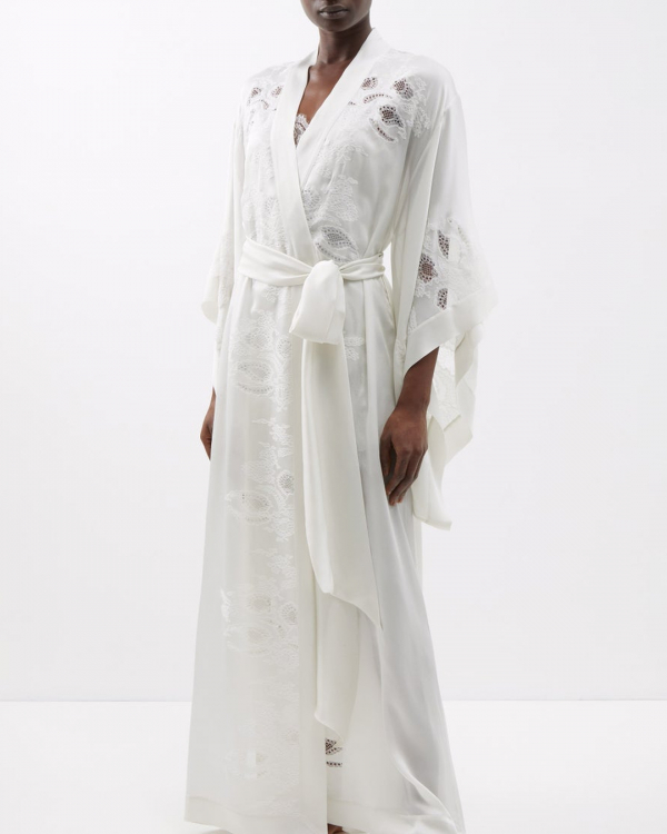 Top 12 Elegant Robes for Brides | Best Luxury Robes For Getting Ready