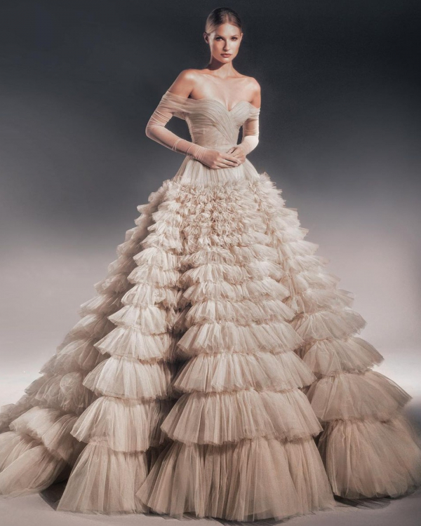 Celebrity Wedding Dress Designers | Top of The Most Famous, Luxury Bridal Designers | High-End, Expensive