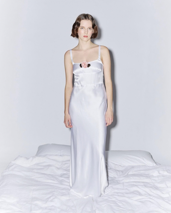 Second Wedding Dress Ideas | 2nd White Bridal Attire | Trendy Wedding After Party Outfit