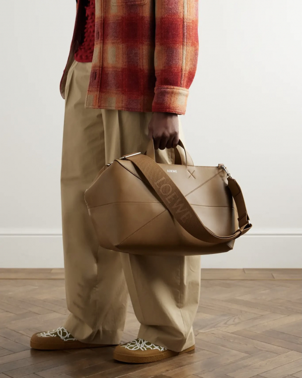 30 Valentine's Day Gift Ideas For Him | Best Romantic Valentines Present For Men