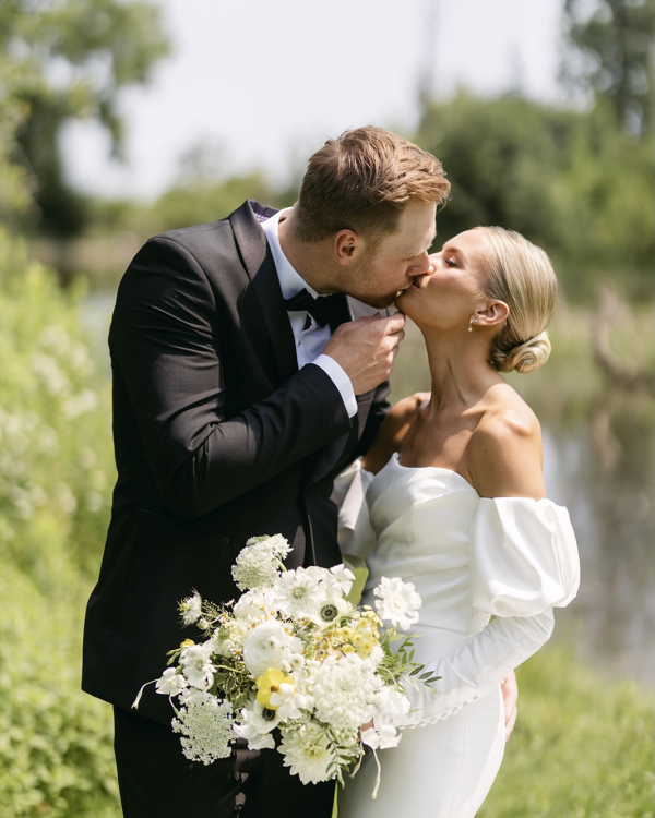 Wedding at the Harding Waterfront Estate | Claire and Lawson Garden Marriage Ceremony