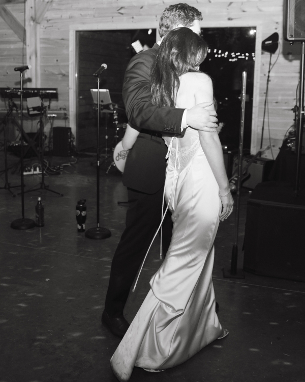 Fall Wedding Ceremony Inspiration | Mackenzie & Jonathan Outdoor Wedding in Inness in Accord, New York