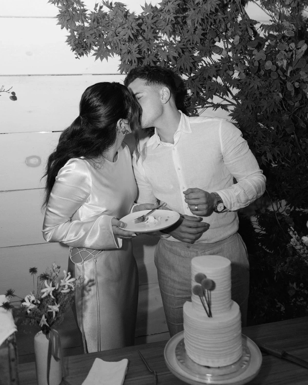 Danielle & Patrick's Beautiful Early Autumn Celebration — photo 1
