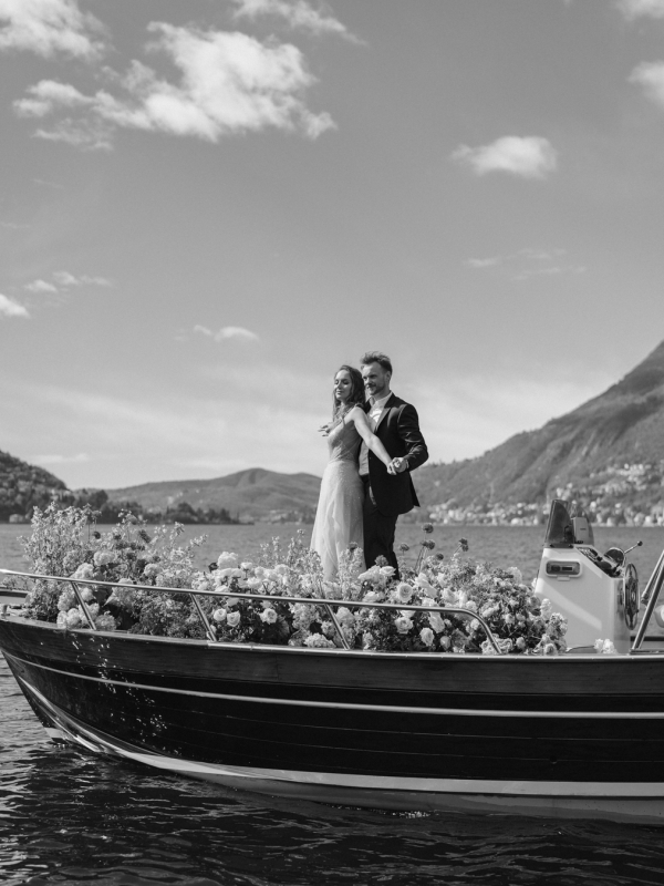 Lake Como Wedding Venue | Wedding on a Cruise Boat Inspiration