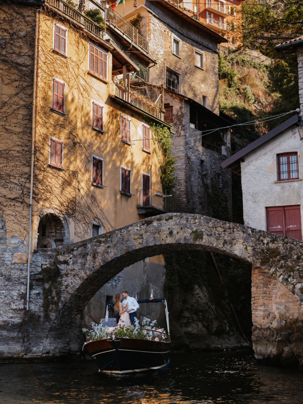 Lake Como Wedding Venue | Wedding on a Cruise Boat Inspiration
