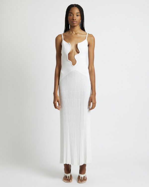 Second Wedding Dress Ideas | 2nd White Bridal Attire | Trendy Wedding After Party Outfit