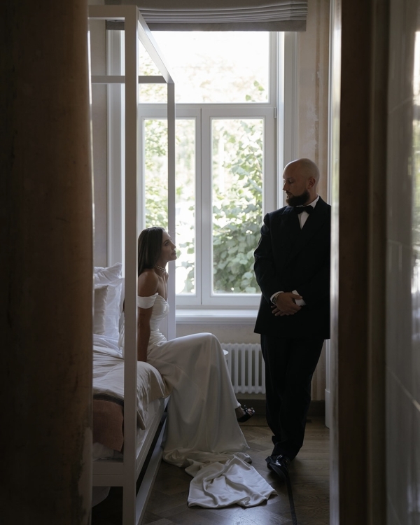 An Elegant Vintage-Style Wedding in a Historic Mansion