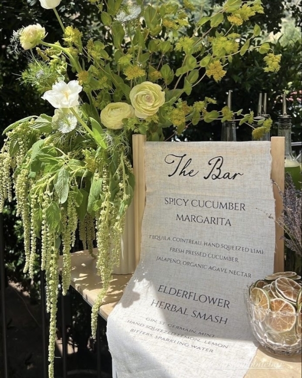 30 Unique Bar Sign Ideas to Elevate Your Wedding Design