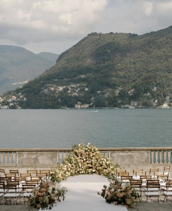 9 Months Until 'I Do'? Here’s a Comprehensive Checklist of Everything to Get Done