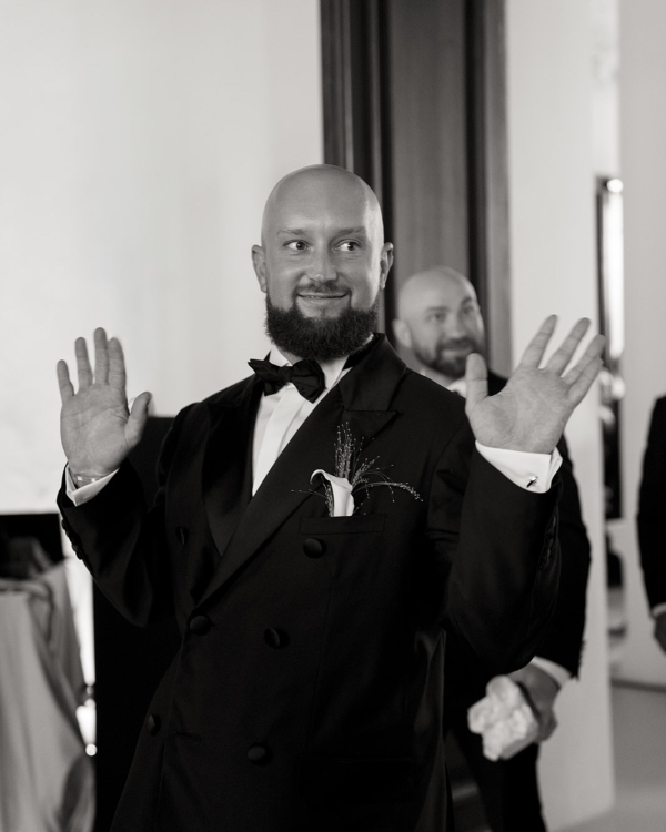 An Elegant Vintage-Style Wedding in a Historic Mansion