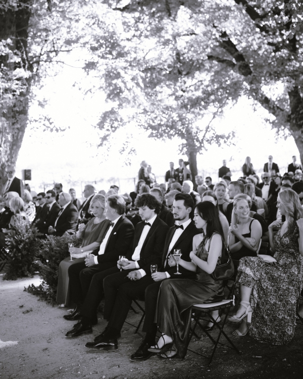 An Intimate & Enchanting Wedding Amongst the Rutherglen Vineyards