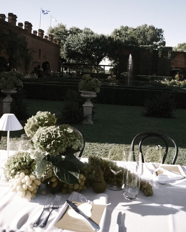 An Intimate & Enchanting Wedding Amongst the Rutherglen Vineyards