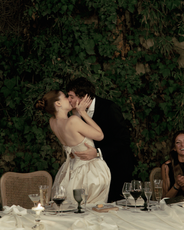 A Designer's Garden Wedding in the Heart of Valencia