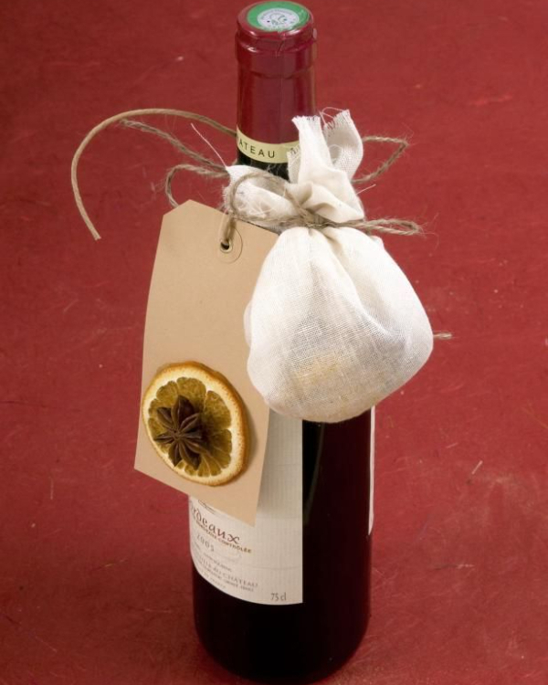 45 Unique Party Favor Ideas for Every Wedding Style