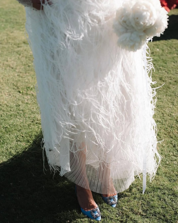 40 Colorful Shoes & Accessories to Brighten Your Bridal Look