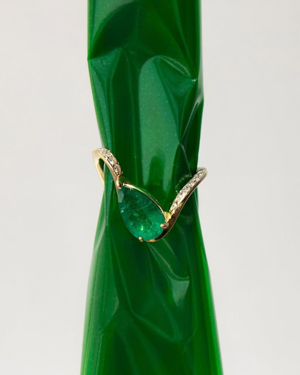 10 Major Engagement Ring & Wedding Band Trends for 2025