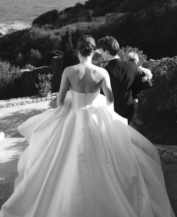 9 Months Until 'I Do'? Here’s a Comprehensive Checklist of Everything to Get Done