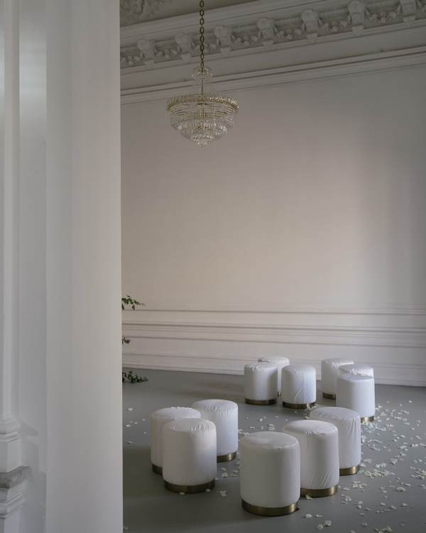 An Elegant Vintage-Style Wedding in a Historic Mansion