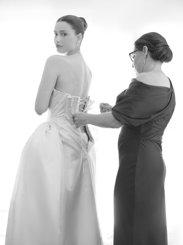 A Designer's Garden Wedding in the Heart of Valencia