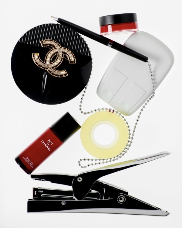 The Bridal Beauty Emergency Kit | 10 Bridal Beauty Essential: From Setting Spray to Sewing Kit