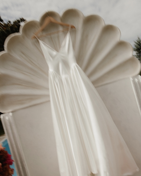 A Vibrant Mermaid-Inspired Wedding in the Basque Country