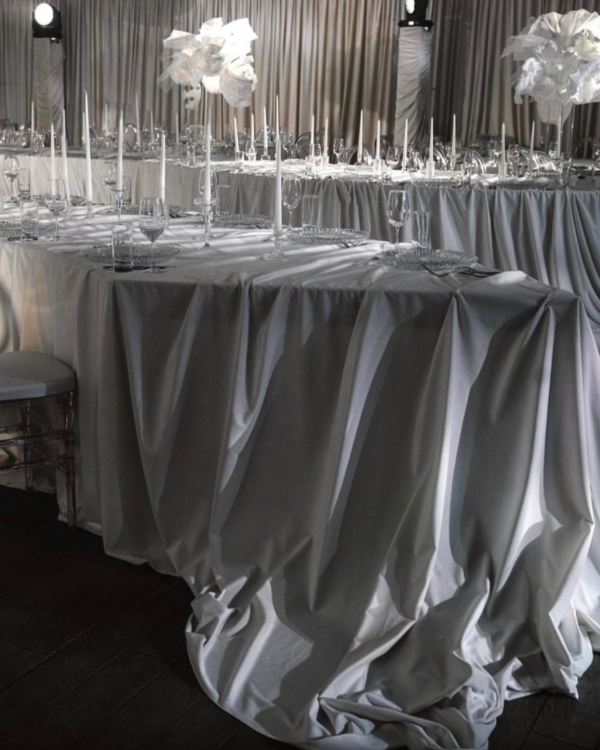 40 Tablescape Design Ideas for Your Winter Wedding