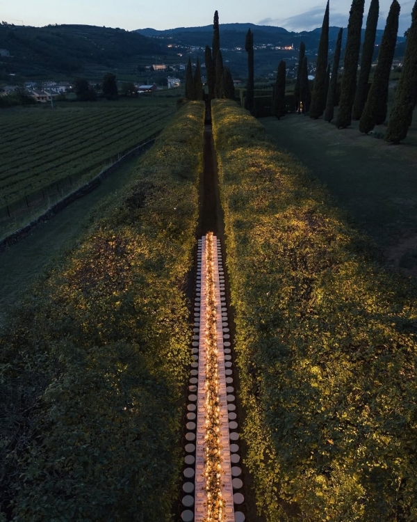 Can I Wear Black to a Wedding? 7 Key Things to Consider