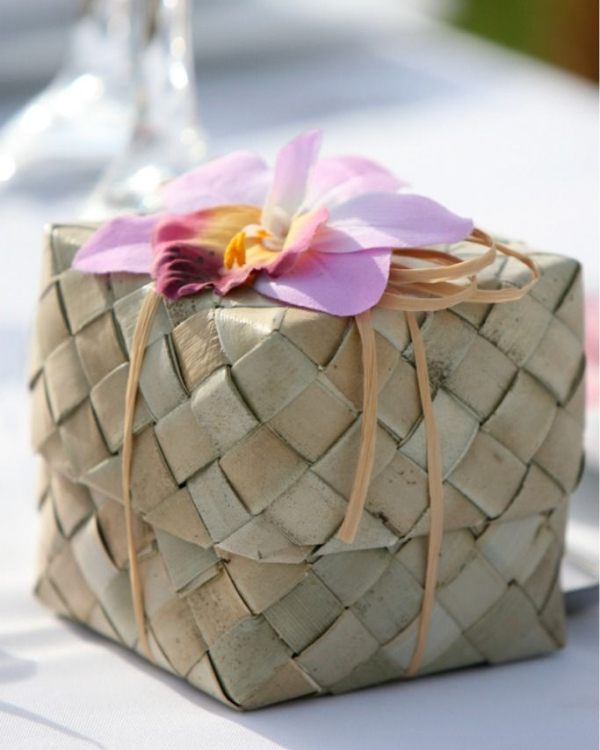 45 Unique Party Favor Ideas for Every Wedding Style