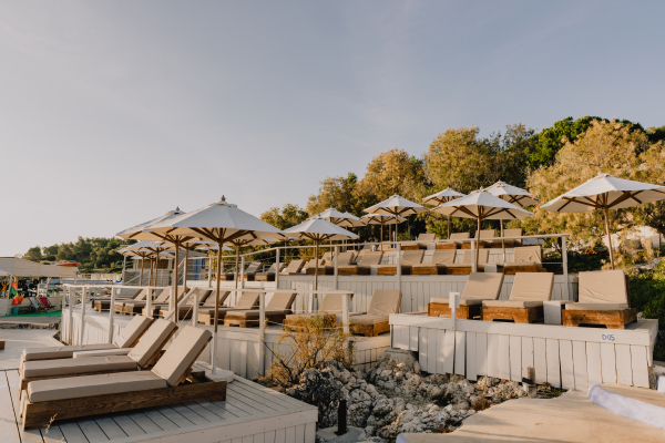 Venues The Peligoni Club