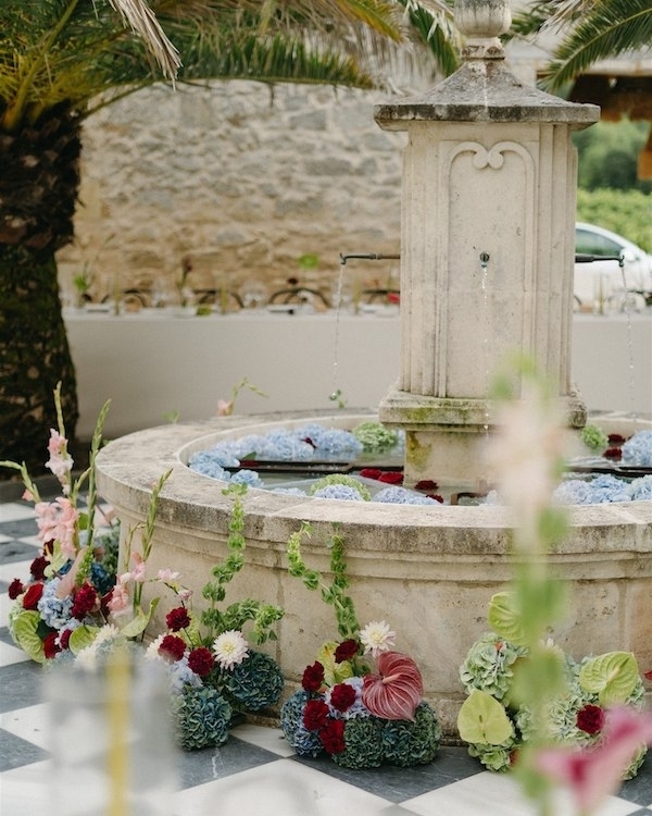 A Dreamy Château Wedding in France's Bordeaux Countryside