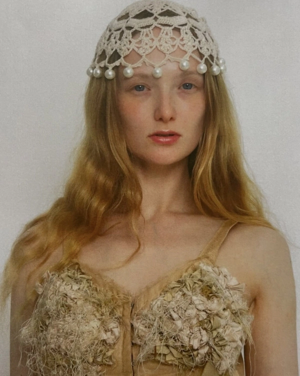 22 Crochet Veils & Headpieces to Weave Whimsy into Your Bridal Look — photo 1