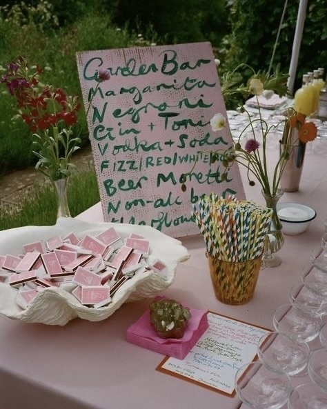 30 Unique Bar Sign Ideas to Elevate Your Wedding Design