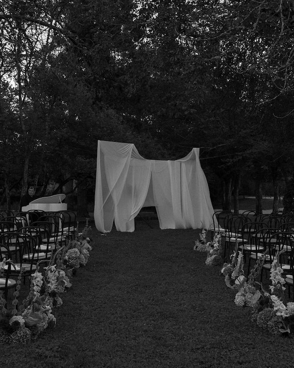 A Dreamy Château Wedding in France's Bordeaux Countryside