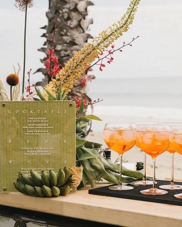 30 Unique Bar Sign Ideas to Elevate Your Wedding Design