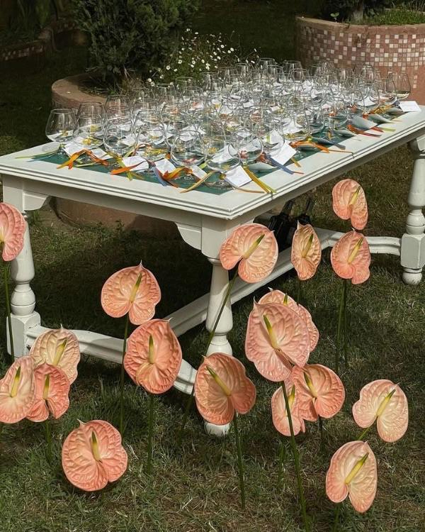 10 Flower Varieties Trending for 2025 Weddings