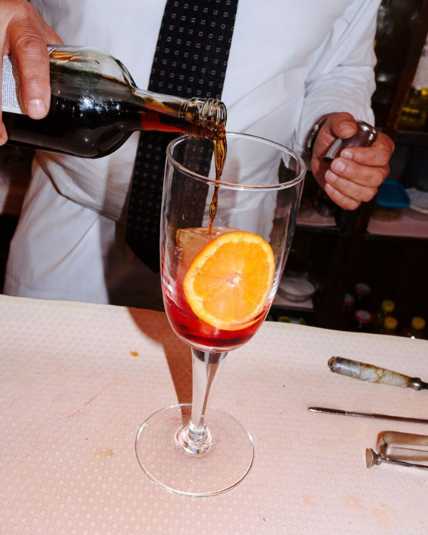 7 Sip-Worthy Cocktails for Every Wedding Style