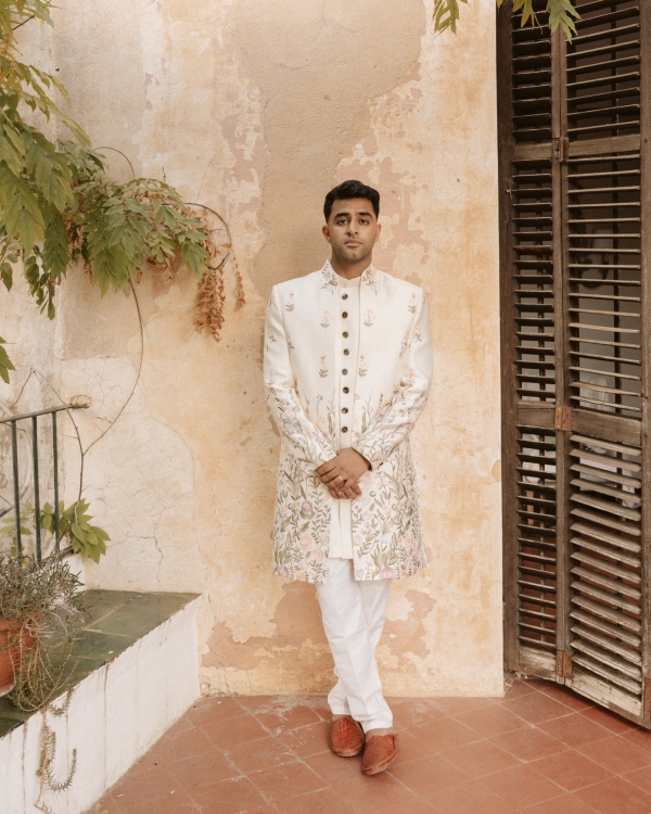 An Enchanting Indian Wedding Amongst a Coastal Vineyard Villa in Spain