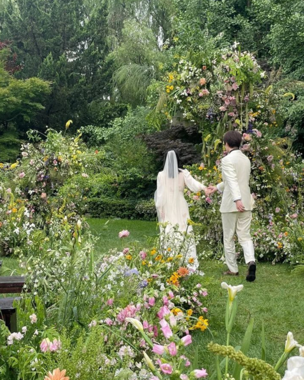 45 Unique Party Favor Ideas for Every Wedding Style