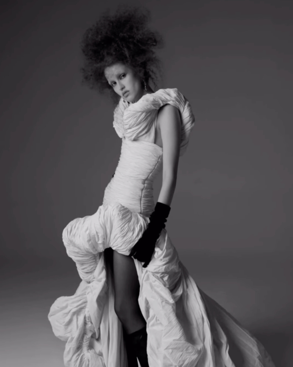 9 Chic Ways to Style Your Bridal Dress for a Winter Wedding