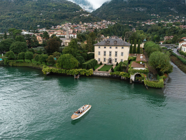 Photographers Eden Xuân